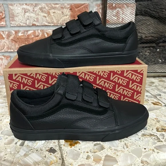 Black Leather Vans Velcro Men's Shoes Vans Old Skool V (Mono
